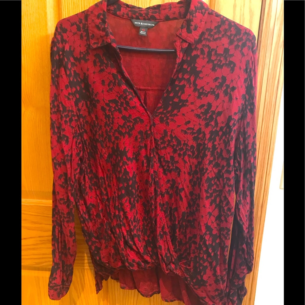 Rock and republic red and black blouse XL UEC